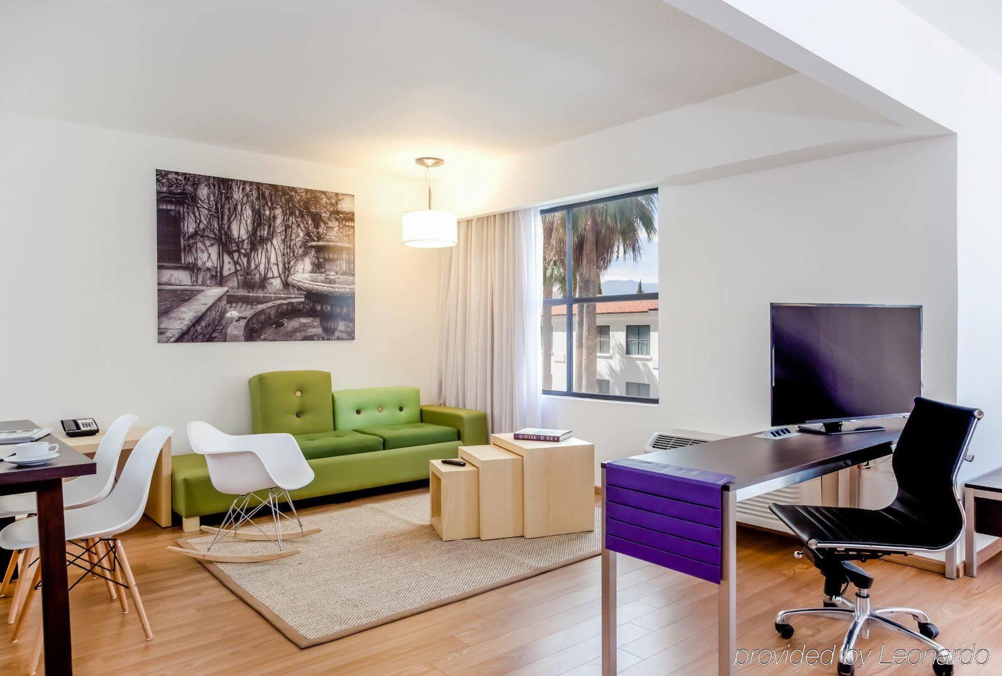 Fiesta Inn Сальтильо Номер фото